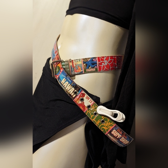 Rare, unique beach surfer Y2K vintage rockability plastic belt graphic art large - Picture 10 of 15